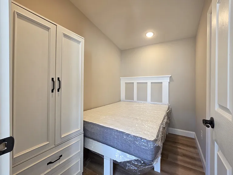 2042 Creek Rd #3 — Photo 4