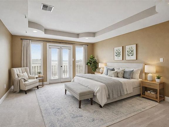3rd image of 305 Charles Ct