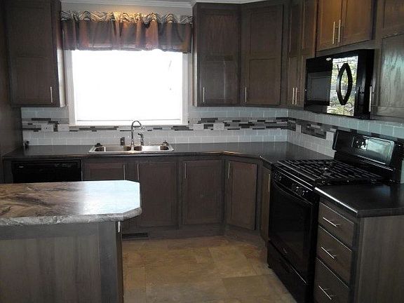 4th image of 1585 Ray Blvd #695