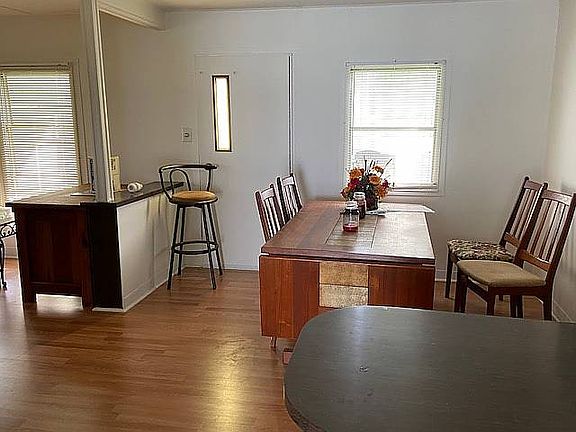 3rd image of 50 Del Prado St