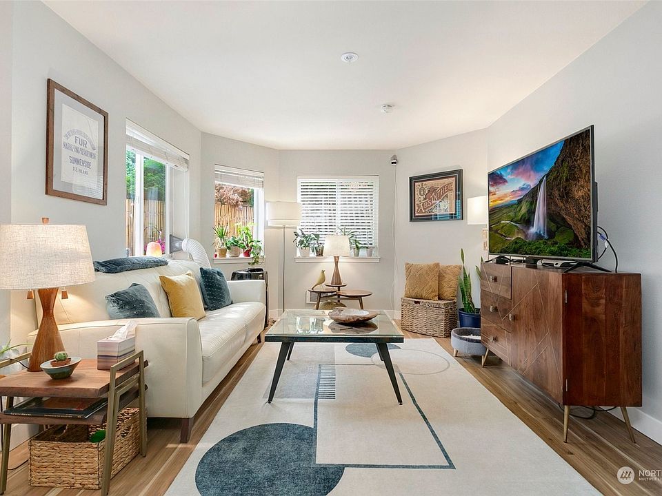 1st image of 2530 15th Avenue W #301