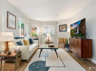 2530 15th Ave W APT 301, Seattle, WA