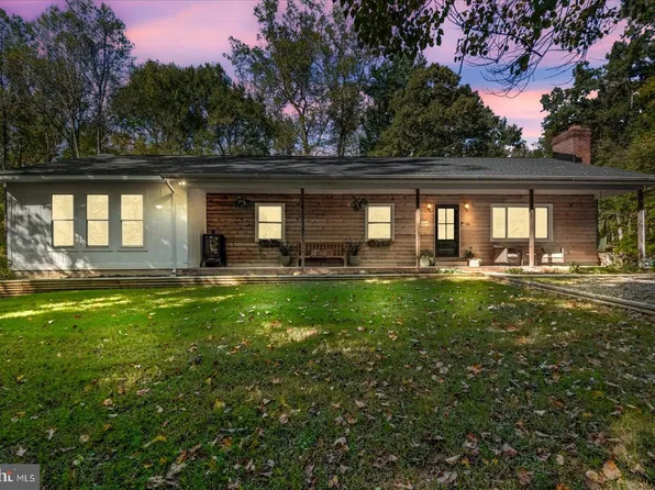 24 Andrew Chapel Rd, Stafford, VA 22554