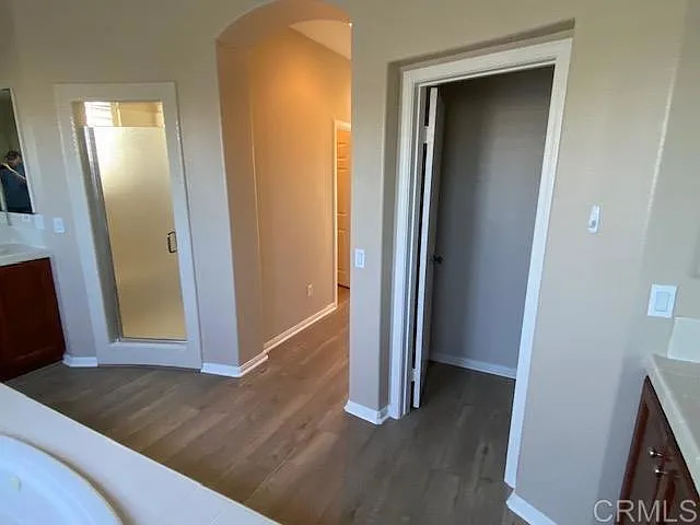 2330 Douglaston Gln — Photo 16