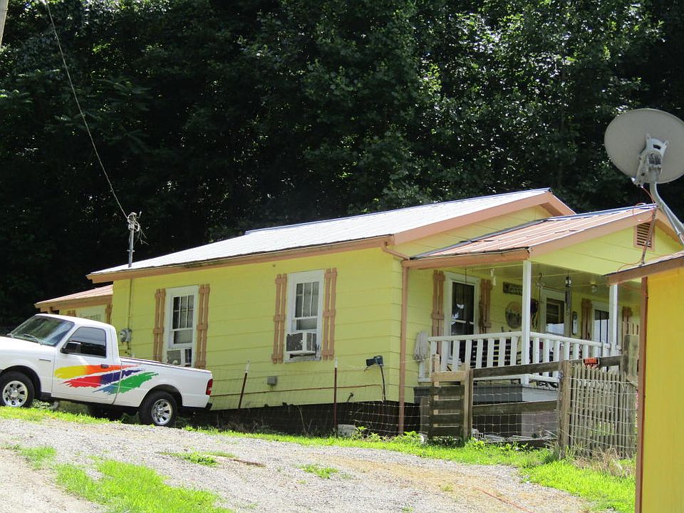 2nd image of 216 Cave Springs Rd