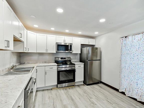 3rd image of 34 Sylvester Road