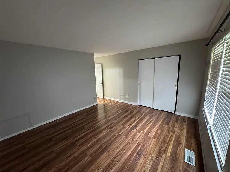 1127 Black Oak Dr #1125 — Photo 4