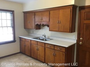 7311 W Center St APT 4, Wauwatosa, WI 53210