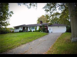 1611 Neshannock Blvd, New Castle, PA 16105
