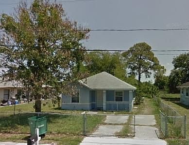 2nd image of 610 Donley St