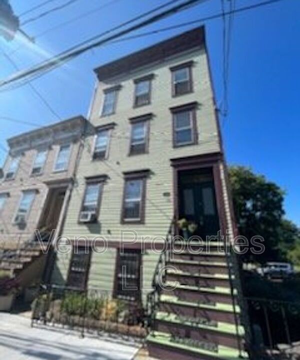 1st image of 72 Park Ave APT 2