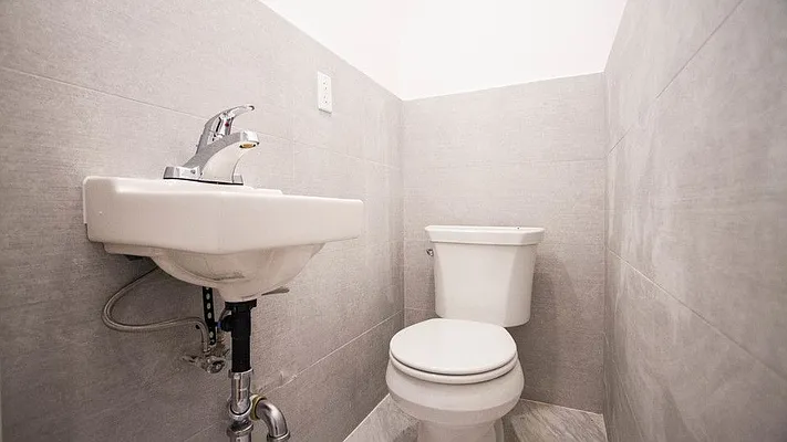 Rented by Nooklyn NYC LLC | media 19