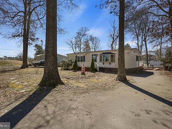 2nd image of 3 Patterson Dr