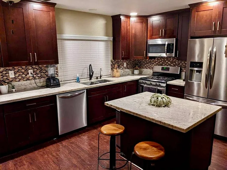 2126 Shoreview Pl — Photo 5