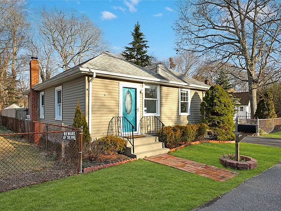 3rd image of 149 Longfellow Dr