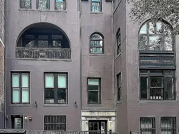5th image of 241 W 75th St APT 3B