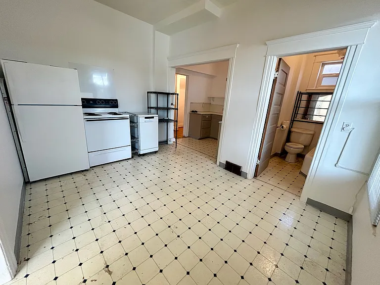 3922 Whitman Ave N #29 — Photo 3