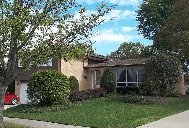1st image of 15237 Pine Dr
