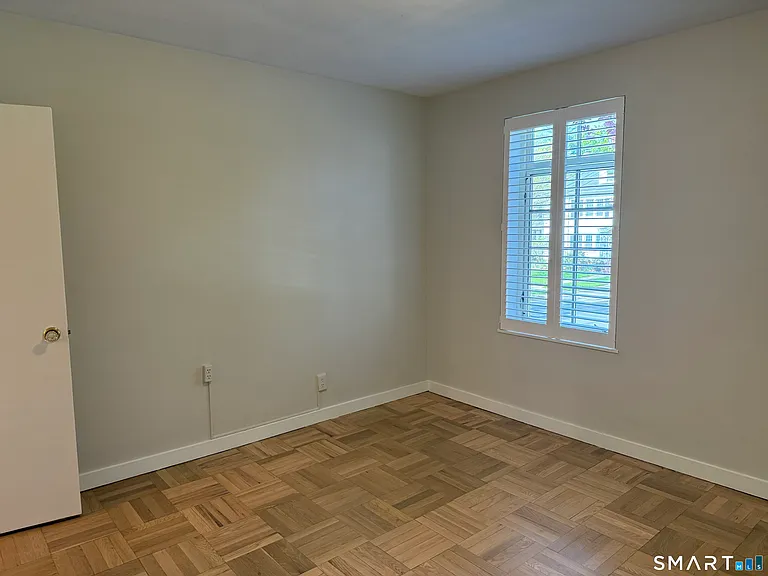20 Outlook Ave #102 — Photo 4