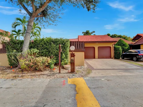 20429 NE 10th Court Rd, Miami, FL 33179