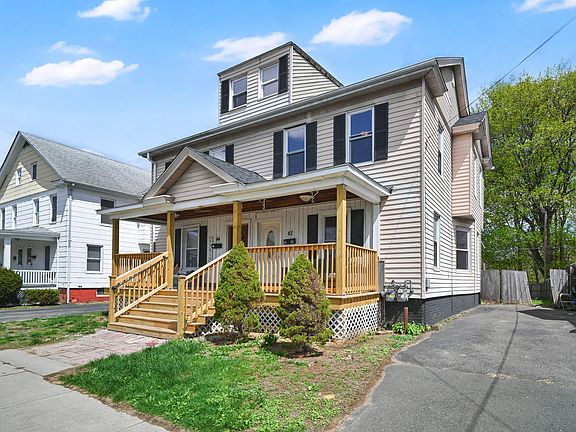 2nd image of 42-44 Hartford Ave #42