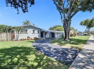 4949 SW 90th Way, Cooper City, FL 33328