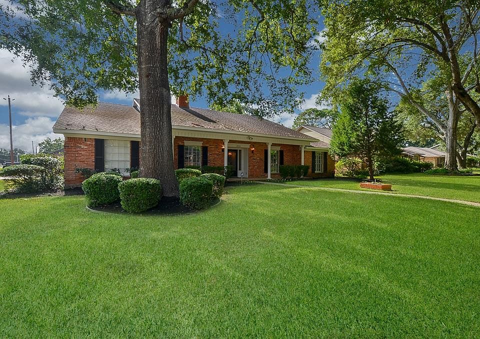 1st image of 2903 Skyline Ct
