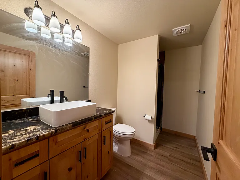 Pioneer Dr — Photo 25