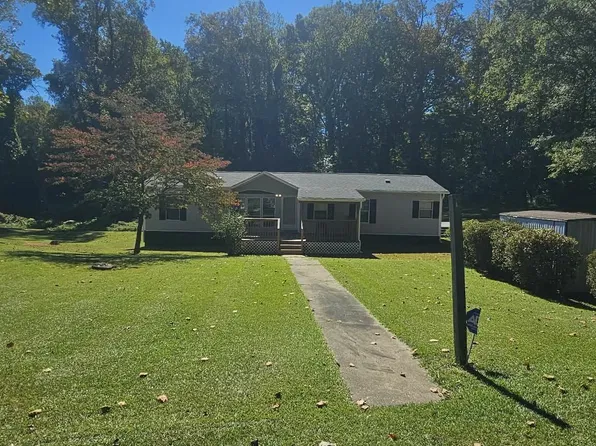 878 F Avenue Dr SE, Hickory, NC 28602