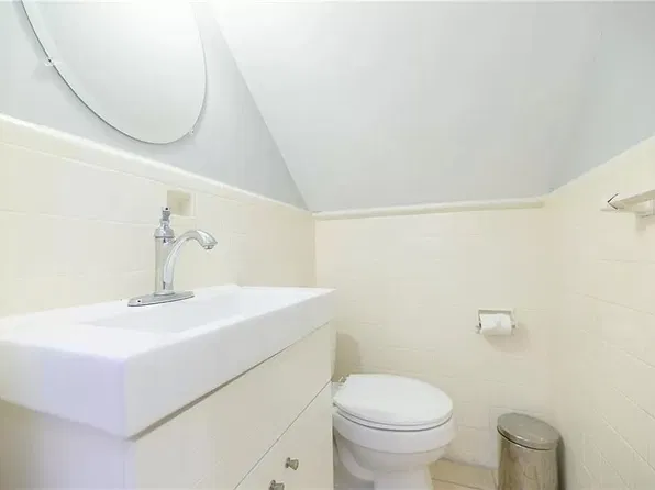 110 E Kelly Ave, Hampton, VA 23663