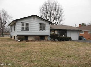 1210 S Duncan St, Marion, IL 62959