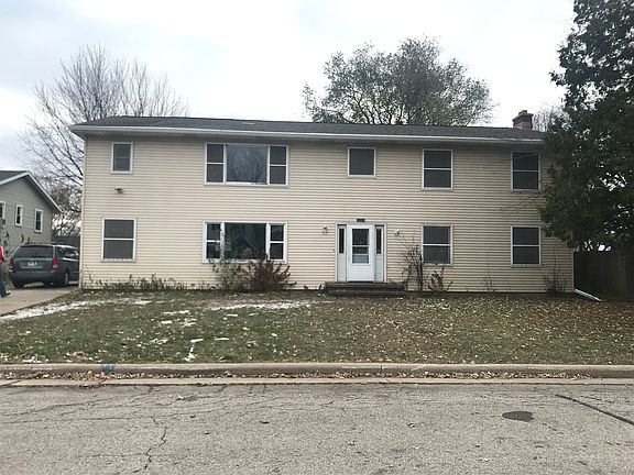 4th image of 343 Stanley Ct
