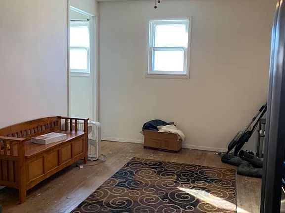 2nd image of 221 N 25th St