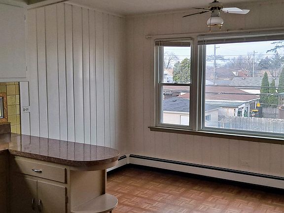 3rd image of 7054 Diversey Chicago Blvd #2