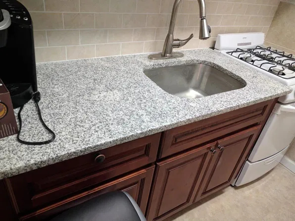 120 32nd St APT 2F, Union City, NJ 07087