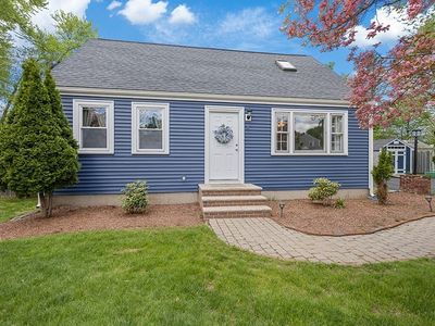4 Lynn Ave, Plainville, MA, 02762