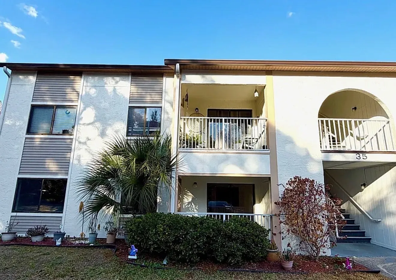 2 bed, 905 sqft, $1,650 — Photo 1