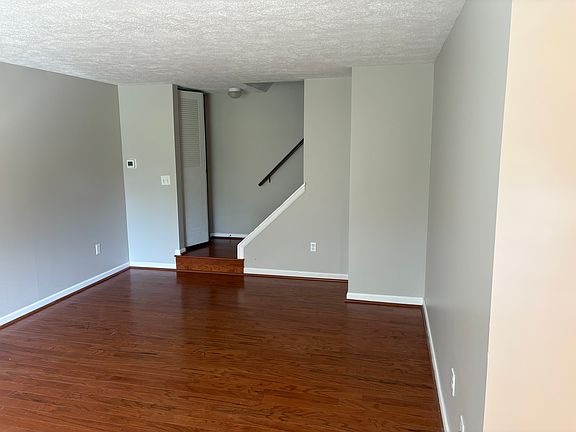 3rd image of 167 Greenway Blvd