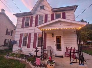 217 W 4th St, Waynesboro, PA 17268