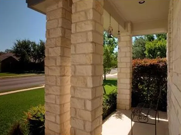 507 Riverview Dr, Georgetown, TX 78628