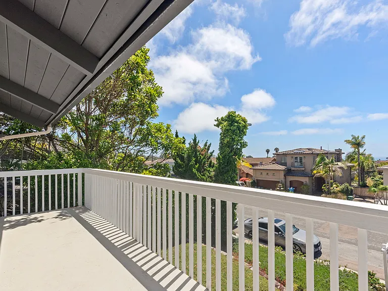13981 Mercado Dr — Photo 29