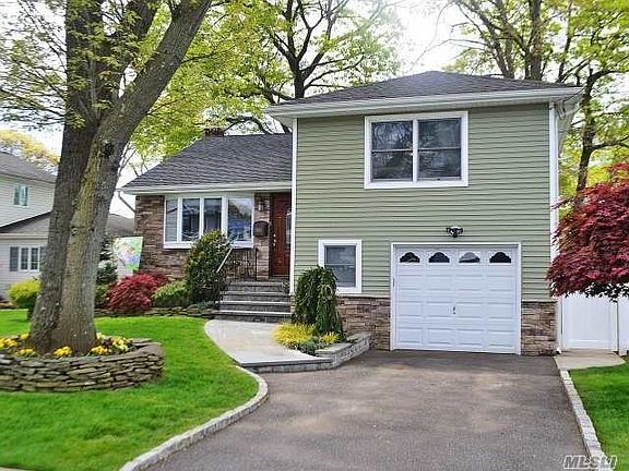2nd image of 162 Jerusalem Ave