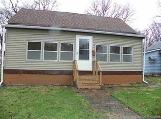 706 N East St, Jacksonville, IL 62650