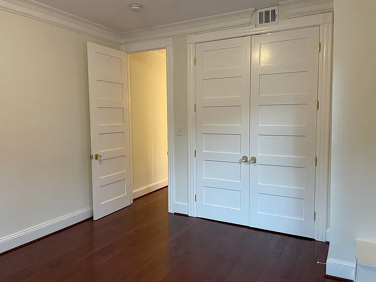 1654 Avon Pl NW — Photo 9