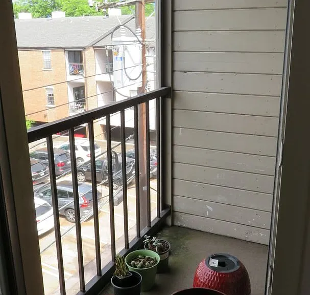 106 E 30th St #306 — Photo 17
