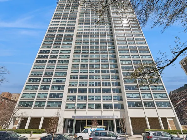 1700 E 56th St APT 1606, Chicago, IL 60637