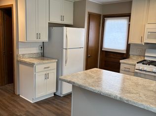 1155 Sage St, Lake Geneva, WI 53147