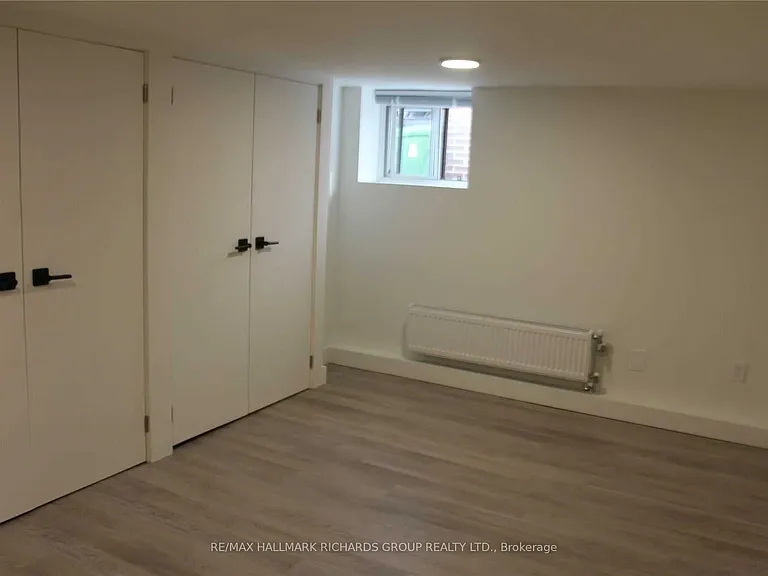 34 Hammersmith Ave #LOWER — Photo 5