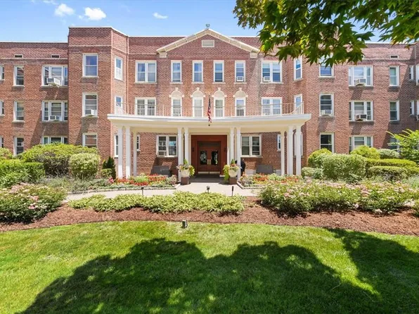 101 Old Mamaroneck Road #2D6, White Plains, NY 10605