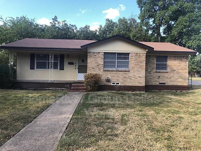 1st image of 500 Bedford Dr
